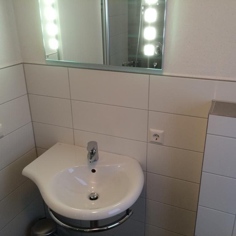 Ferienwohnung Bluetenweg Kluftern Φριντρισχάφεν Δωμάτιο φωτογραφία